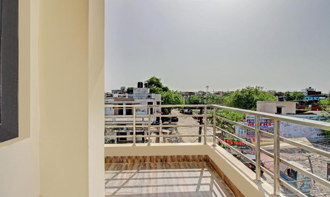 Treebo Trend Wedding Bells Kanpur Hotel Exterior photo